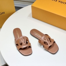 Louis Vuitton Slippers